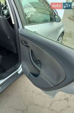 Хэтчбек SEAT Toledo 2008 в 