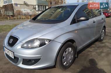 Хетчбек SEAT Toledo 2008 в Києві