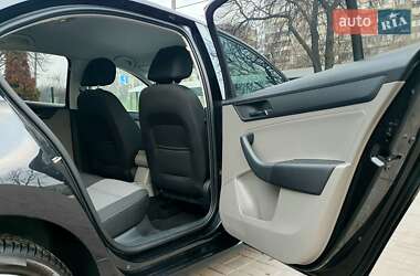 Ліфтбек SEAT Toledo 2013 в 