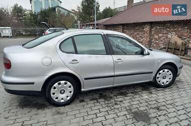 Седан SEAT Toledo 2002 в 