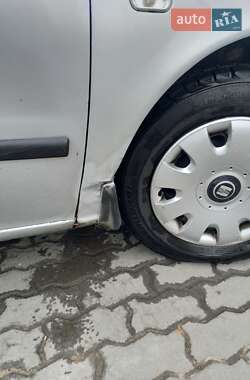 Седан SEAT Toledo 2002 в 