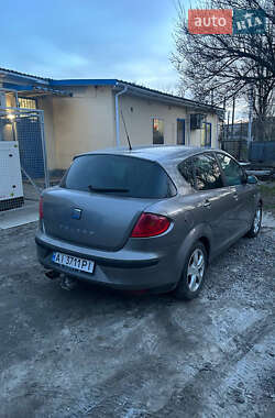 Хэтчбек SEAT Toledo 2005 в 