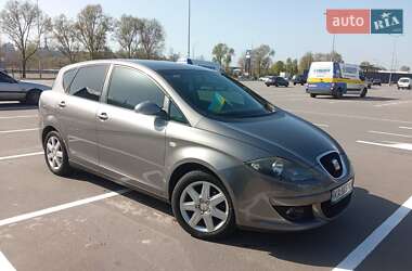 Хэтчбек SEAT Toledo 2007 в 
