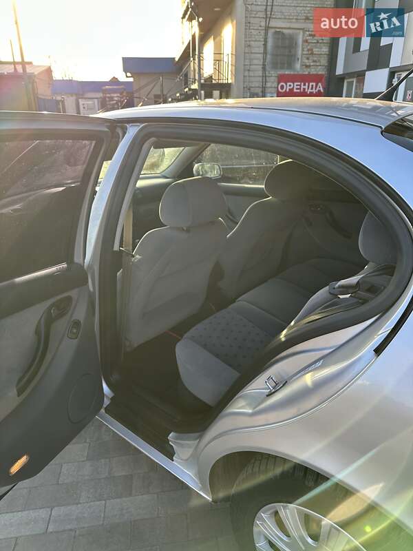 Седан SEAT Toledo 2001 в Ніжині