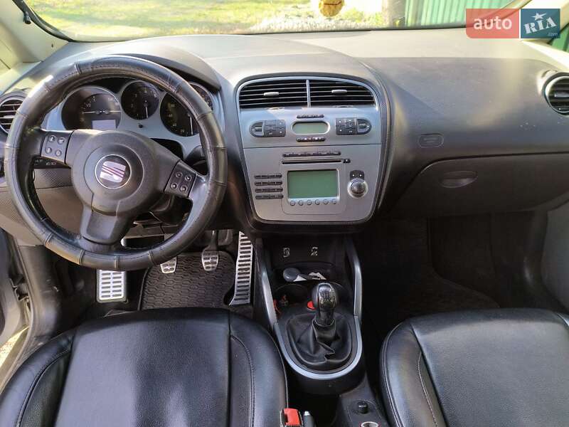 Хэтчбек SEAT Toledo 2006 в Буче