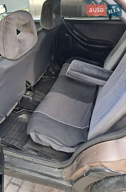 Седан SEAT Toledo 1993 в 