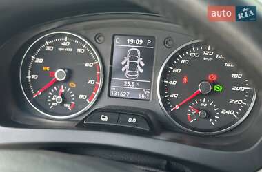 Лифтбек SEAT Toledo 2014 в 