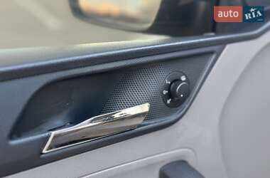 Лифтбек SEAT Toledo 2014 в 