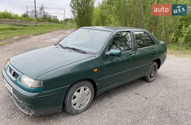 Седан SEAT Toledo 1995 в Мирополі