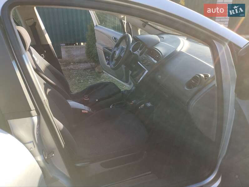 Хетчбек SEAT Toledo 2005 в Хмельницькому фото 8 Хетчбек SEAT Toledo 2005 в Хмельницькому