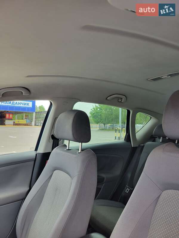Хетчбек SEAT Toledo 2006 в Сумах