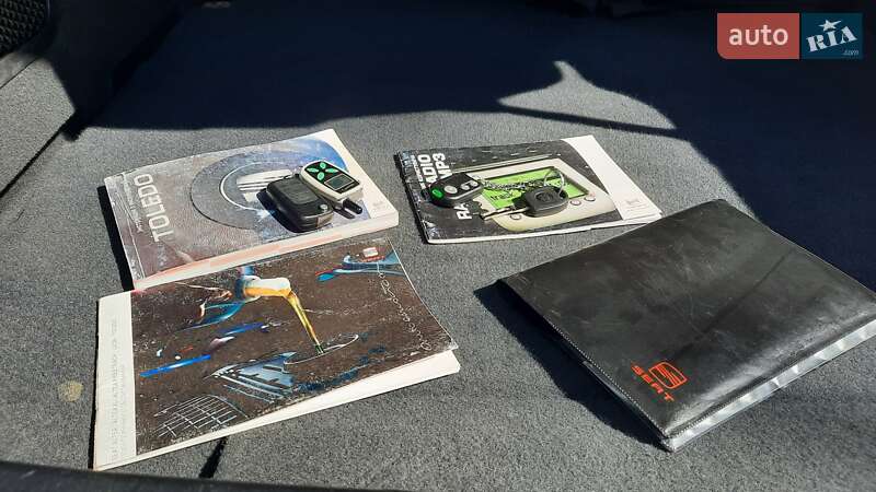 Хэтчбек SEAT Toledo 2008 в Калуше