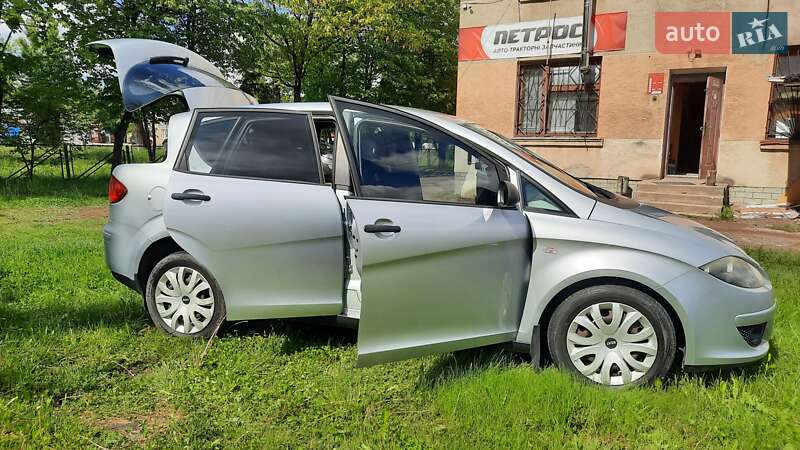 Хэтчбек SEAT Toledo 2008 в Калуше