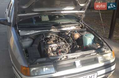 Седан SEAT Toledo 1992 в 