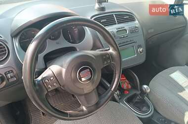 Хэтчбек SEAT Toledo 2006 в 