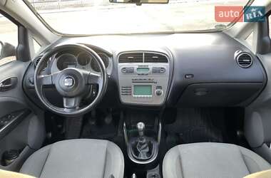 Хэтчбек SEAT Toledo 2005 в 
