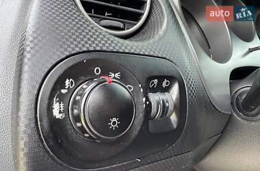 Хэтчбек SEAT Toledo 2005 в 