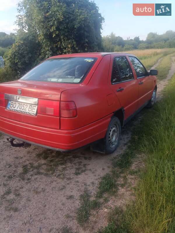 Седан SEAT Toledo 1992 в Иваничах