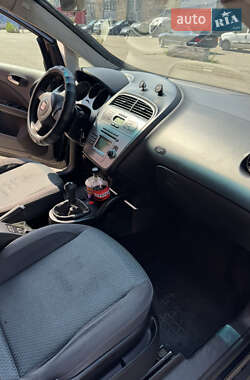 Хэтчбек SEAT Toledo 2008 в 