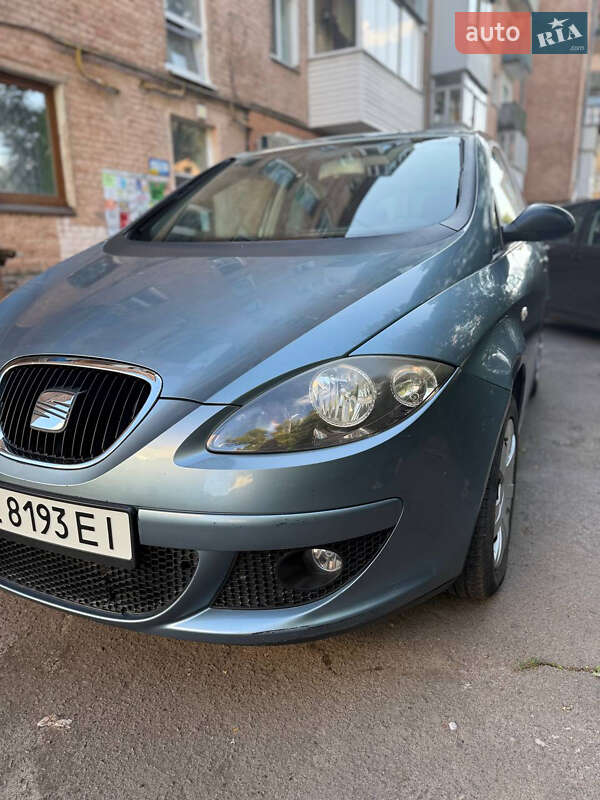 Хэтчбек SEAT Toledo 2005 в Ровно