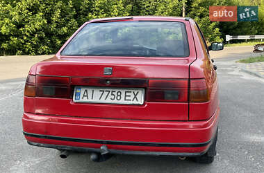 Седан SEAT Toledo 1995 в 