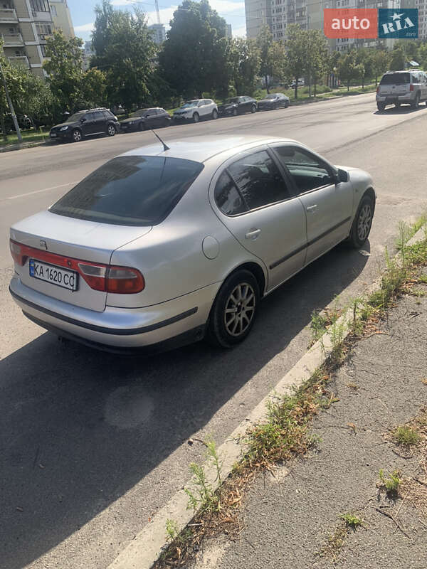 Седан SEAT Toledo 2000 в Киеве