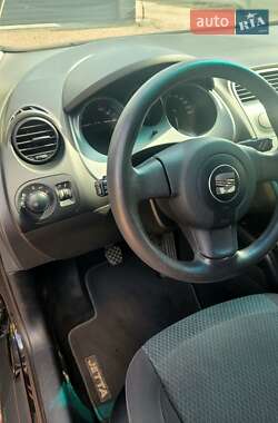 Хэтчбек SEAT Toledo 2008 в 
