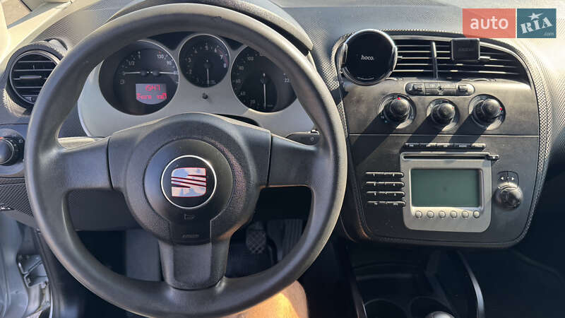 Хетчбек SEAT Toledo 2004 в Тернополі