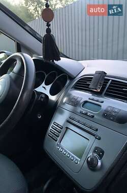 Хэтчбек SEAT Toledo 2007 в 