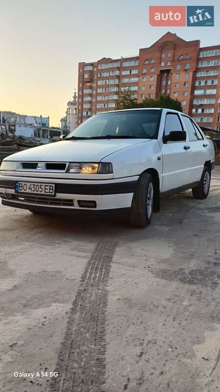 Седан SEAT Toledo 1993 в 