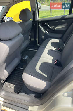 Седан SEAT Toledo 2003 в 