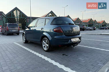 Хэтчбек SEAT Toledo 2004 в 
