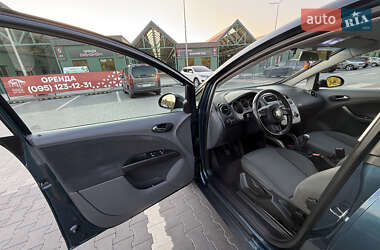 Хэтчбек SEAT Toledo 2004 в 