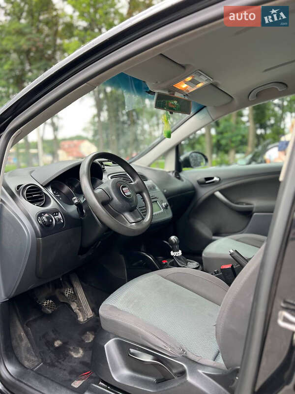 Хетчбек SEAT Toledo 2008 в Львові