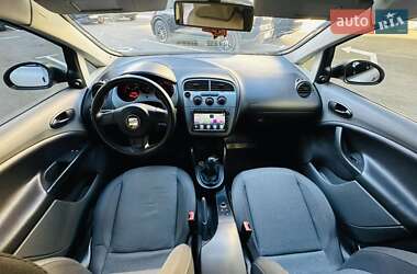 Хэтчбек SEAT Toledo 2006 в 