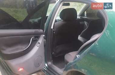 Седан SEAT Toledo 2001 в 