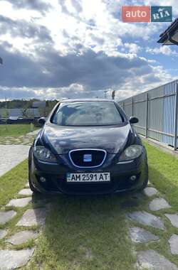 Хэтчбек SEAT Toledo 2008 в 