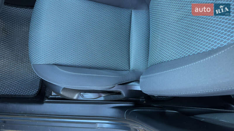 Хетчбек SEAT Toledo 2008 в Долині