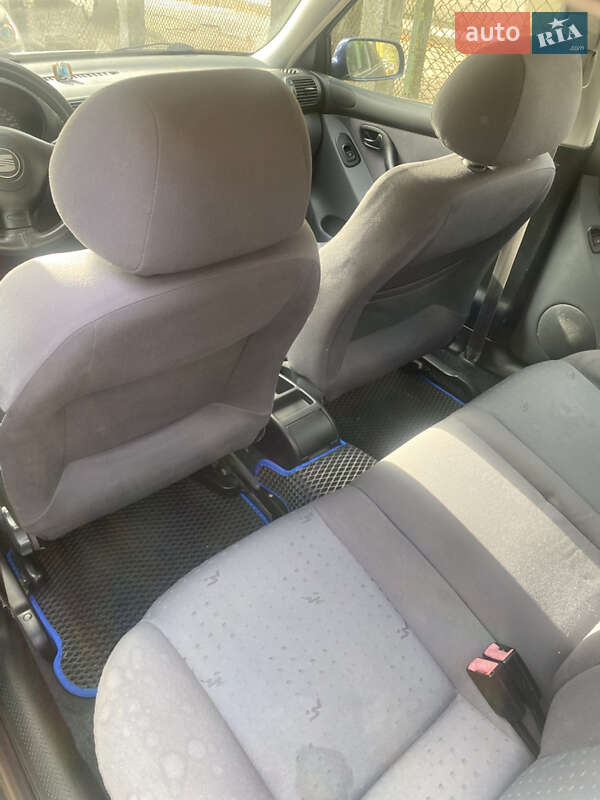 Седан SEAT Toledo 2002 в Львові