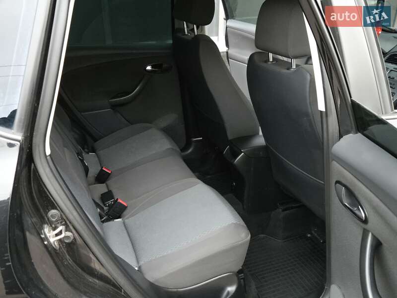 Хэтчбек SEAT Toledo 2008 в Киеве