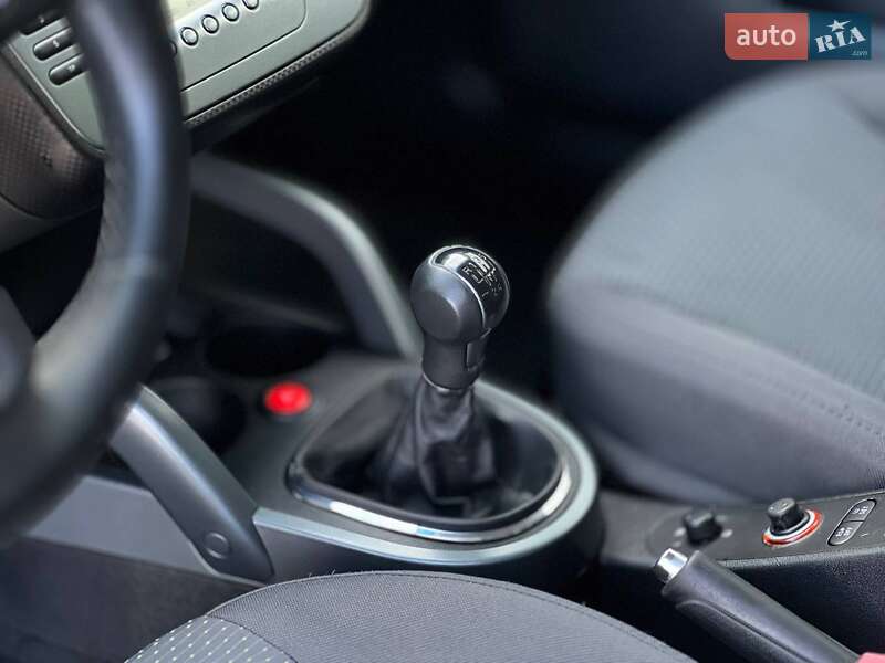 Хетчбек SEAT Toledo 2006 в Києві фото 15 Хетчбек SEAT Toledo 2006 в Києві