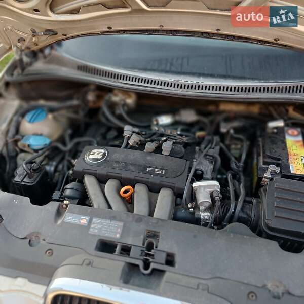 Хэтчбек SEAT Toledo 2004 в Жовтанцах