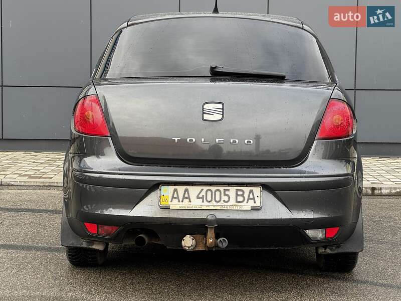 Хетчбек SEAT Toledo 2008 в Києві