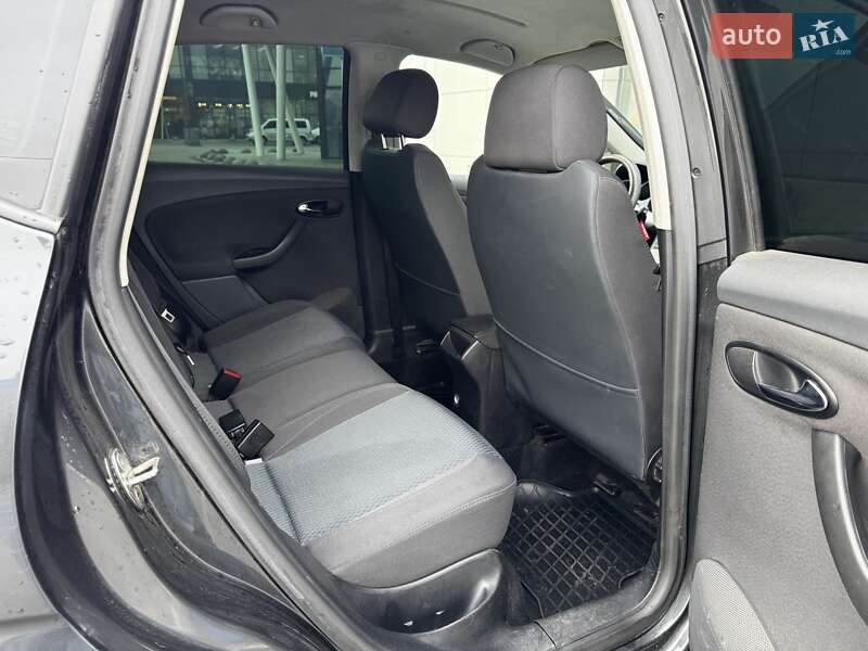 Хетчбек SEAT Toledo 2008 в Києві