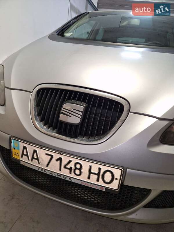 Хэтчбек SEAT Toledo 2008 в Киеве