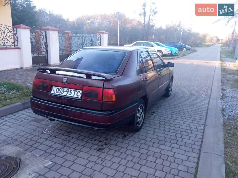 Седан SEAT Toledo 1993 в Львові