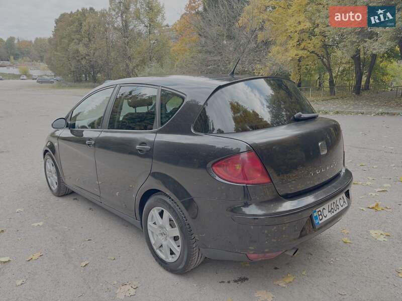 Хэтчбек SEAT Toledo 2008 в Львове