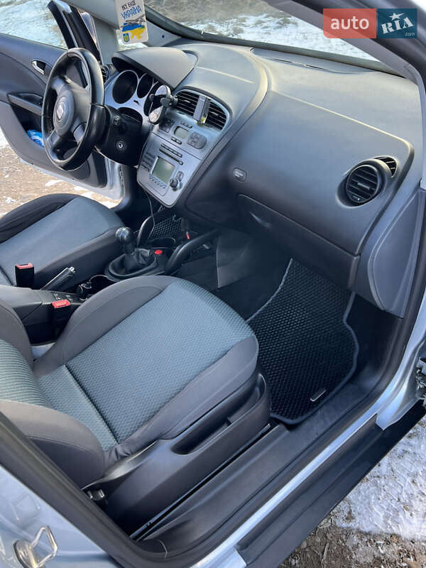 Хетчбек SEAT Toledo 2008 в Стрию