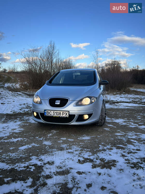 Хетчбек SEAT Toledo 2008 в Стрию