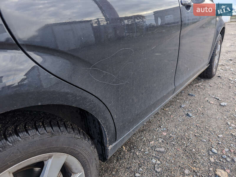 Хэтчбек SEAT Toledo 2006 в Киеве